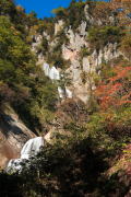 羽衣の滝・秋の風景